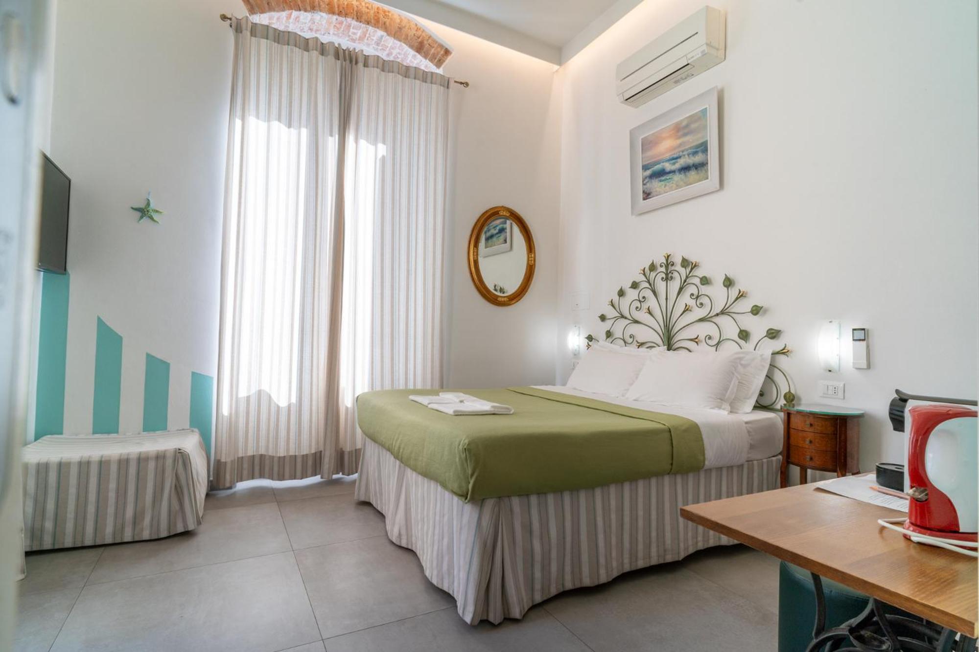 Teresa Rooms & Suites La Spezia Ngoại thất bức ảnh